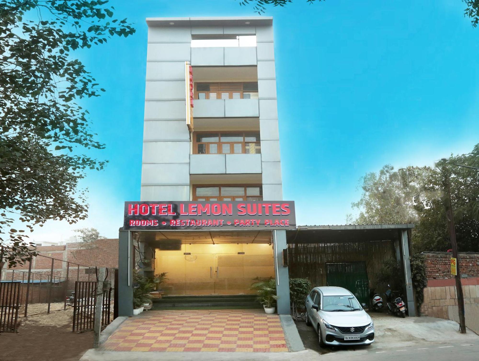 Hotel Lemon Suites & Banquet Noida Sector 62 Bagian luar foto